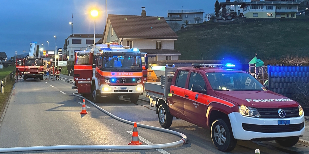 Die Feuerwehr Kaltbrunn sucht neue FeuerwehrlerInnen und veranstaltet zudem eine spannende Hauptübung.