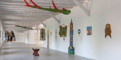 Ausstellungsansicht mit Werken von Erwin Schatzmann in der IG Halle-Ausstellung frei, 2023.