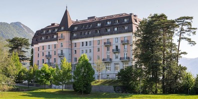 Die Seeklinik Brunnen, eine psychiatrische Klinik, darf ab sofort auch COVID-19-Patienten behandeln. (Bild: Archiv)