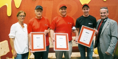 Sybille Marti, Präsidentin der Sortenorganisation Tilsiter Switzerland, Stephan Bühler von der Käserei Eggsteig, Roger Hug von der Tannzapfenland Käse AG, Matthias Künzle von der Bergkäserei Mühlrüti und Urs Hänni, Managing Director der Sortenorganisation Tilsiter Switzerland.