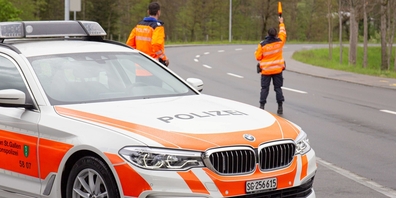 Bei Verkehrskontrollen im ganzen Kantonsgebiet zog Kapo St.Gallen neun Führerausweise wegen Fahrunfähigkeit ein. (Symbolbild)