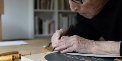 Jost Hochuli hat viele St. Galler Bücher gestaltet. Zu seinem 90. Geburtstag gibt es Jubiläumsveranstaltungen.