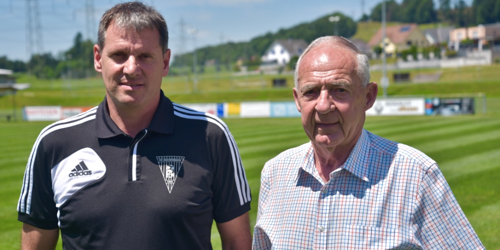 Urs Kälin, Präsident des FC Eschenbach (links), Eugen Rüegg, ehemals Aktuar (rechts).