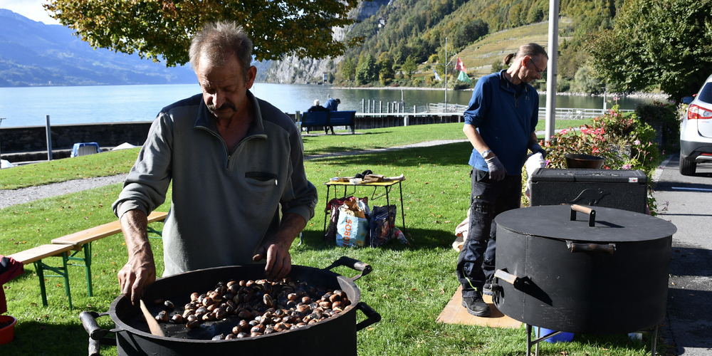 Duftende Früchte des Herbsts: Je nach Wetter rösten die Zoggs ihre Maroni im Städtchen oder am Seeufer.