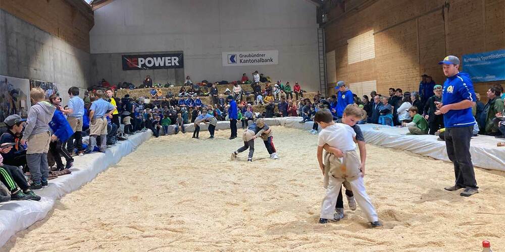 Der Schwingplatz im Stall des Plantahofs.