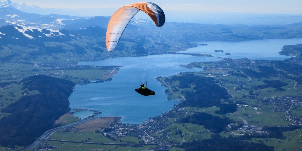 Über den Wolken ist die Freiheit (wohl) grenzenlos. Gabriela und Werner Jacober können dies bestätigen.