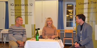 Auf dem Podium waren Nationalrätin Priska Seiler-Graf (SP) und Urs Dietschi, Kantonsrat Grüne. Moderiert wurde es von SRF-Redaktor Rafael von Matt.