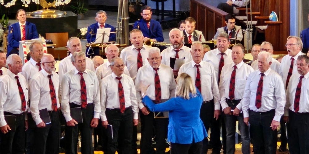 Die Chorgemeinschaft unter der Leitung von Natalia Staroverova 
