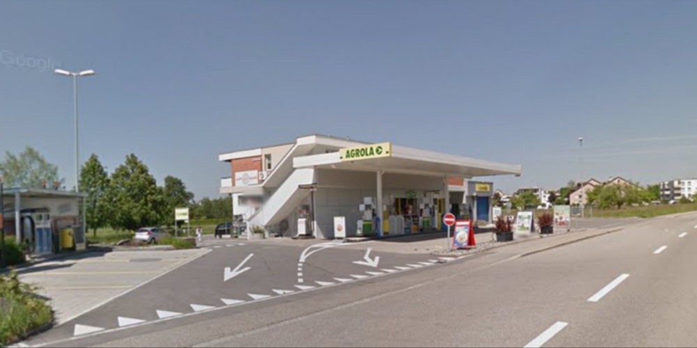 Ein Unbekannter überfiel den Tankstellen-Shop in Kempten.