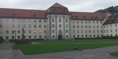 Finanzkommission im St.Galler Kantonsrat will im Kantonshaushalt 180 Millionen Franken einsparen, die Regierung «nur» bis zu 150 Millionen. (Archivbild)