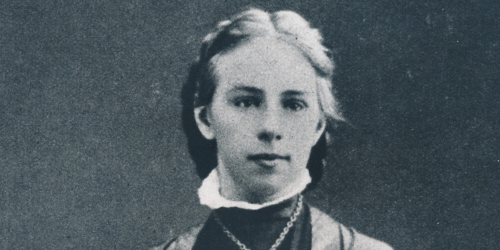 Sie war die erste Juristin in Europa, die 1887 an der Universität Zürich promovierte, und gilt bis heute als eine Pionierin für Gleichberechtigung: die Zürcherin Emilie Kempin-Spyri.
