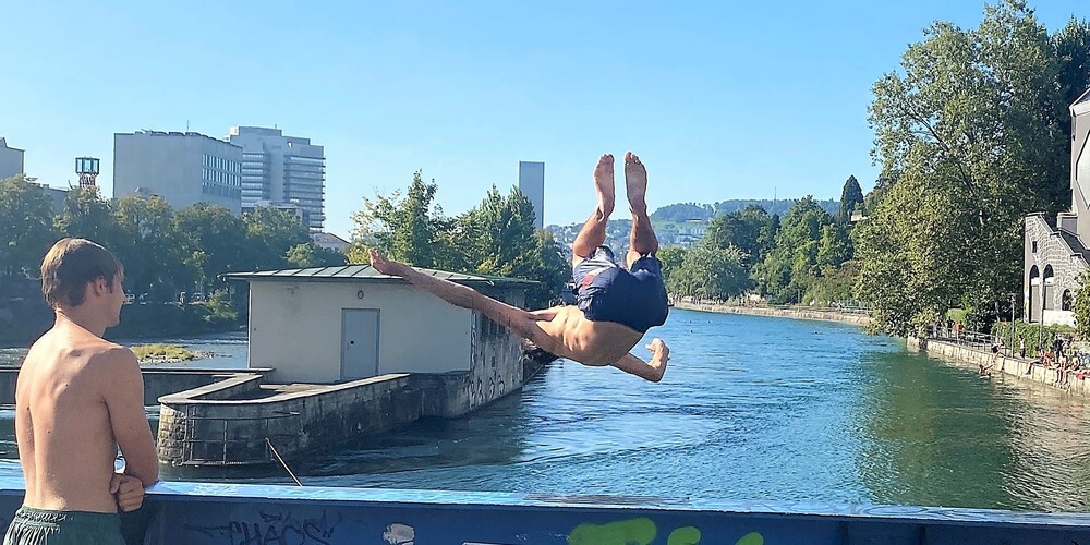 Beim Platzspitz kann man im Prinzip jetzt schon baden gehen, wenn auch ohne Aufsicht. 