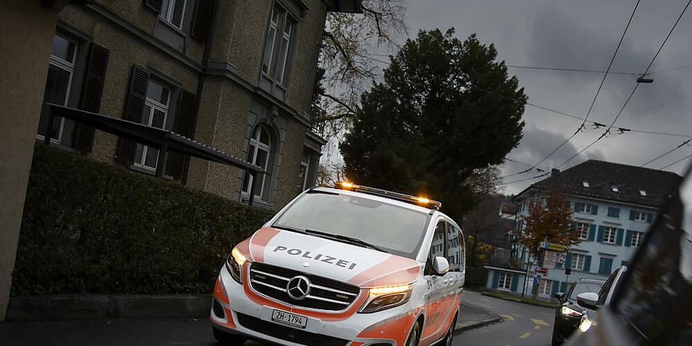 Für Schwärzungen in einem Untersuchungsbericht über die Stadtpolizei erhält die Winterthurer Zeitung «Landbote» eine Rechnung von 450 Franken. (Symbolbild)