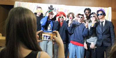 Bereits zum 15. Mal ging am Freitagabend das Kantifest in Schaffhausen über die Bühne. Das Motto: «Autour du monde».