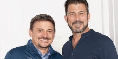 Im Bild v.l.: Dave Mathis (OK-Präsident) und Pitch Bernhardsgrütter (neues Ehrenmitglied).