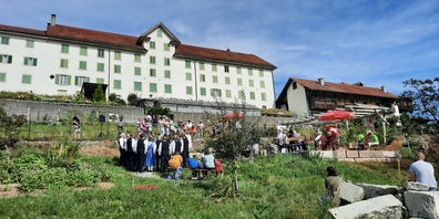 Im Permakulturgarten beim Kloster Berg Sion in Uetliburg wurde dieser spezielle Gottesdienst gefeiert.