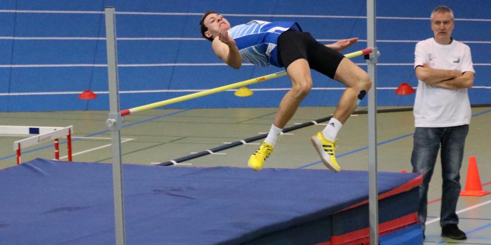 Reto Fässler holt mit persönlicher Bestleistung und einem Sprung über 1,91 Meter die Bronzemedaille. Er scheitert erst auf einer Höhe von 1,94 Metern.
