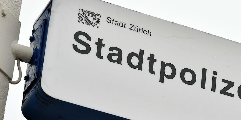 Mehrere Auseinandersetzungen hielte die Stadtpolizei Zürich in der Nacht auf Sonntag auf Trab. (Symbolbild)