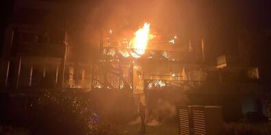 In Ermatingen brannte ein Haus - es werden Zeugen gesucht.