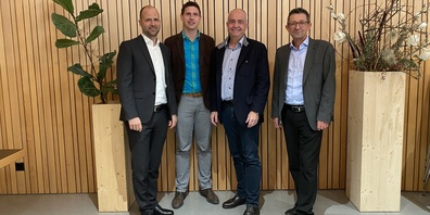 Bild v.l.: Landesrat Marco Tittler, Ralph Lehner (Gemeindepräsident Diepoldsau), Manfred Böhmwalder (Bürgermeister Götzis), Reto Friedauer (Vereinspräsident, Gemeindepräsident St. Margrethen)