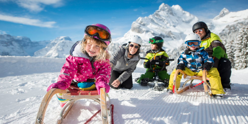 Tauchen Sie ein ins Wintermärchen von Braunwald, wo der Schnee zu einem zauberhaften Erlebnis wird!