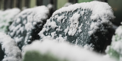 Im Kybunpark liegt zuviel Schnee