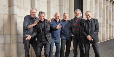 Die 6 Profimusiker gründeten im Jahr 2000 die Band JOURNEYS. Am 10. Dezember 2023 präsentieren sie ihr 4. Album in Maur.