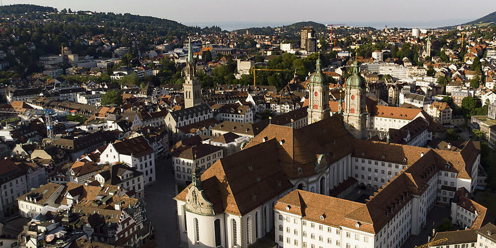 Die Ostschweizer Kantone wollen in der Raumplanung gemeinsam einstehen. Blick auf die Stiftskirche St. Gallen.