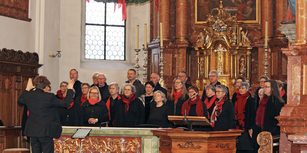 Erzählung, Musik, Texte: Die Kirchen-Klang-Adventsfeier will bezaubern.
