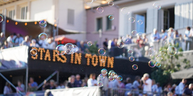 Stars in Town wird weiterhin finanziell unterstützt. Die Vereinbarung läuft bis Ende 2026. Weiter sind die Leistungsvereinbarungen mit dem Musikverein TapTab und dem Verein Kultur im Kammgarn erneuert worden.