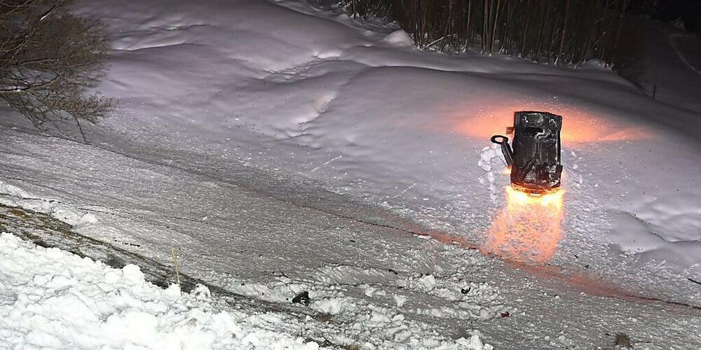 Der 18-Jährige Autofahrer blieb unverletzt.