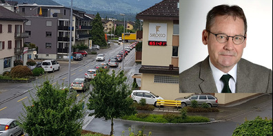 Stau im Verkehr statt Freude am Bahnausbau. Félix Brunschwiler, Gemeindepräsident von Schmerikon, veröffentlicht dieses Staubild und warnt vor den negativen Konsequenzen des SBB-Doppelspurausbaus.