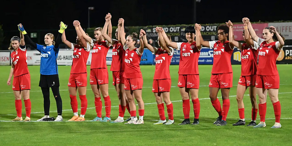 Grosser Jubel nach dem letzten Spiel: Der FCRJ bleibt bei den Frauen erstklassig.