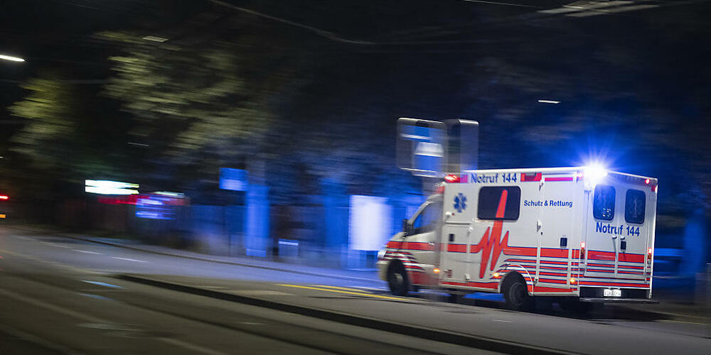 Bei einer Auseinandersetzung in der Stadt Zürich sind drei Männer verletzt worden. (Symbolbild)