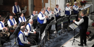 Unter Dirigent Ernst Frischknecht liegen die Goldbergmusikanten am Konzertabend zu Hochform auf.