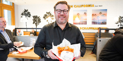 Matthias Spycher, CEO der Spycher Burger Gang AG, verwirklicht sich mit der Eröffnung von Carl's Jr. in Schaffhausen einen lang ersehnten Traum.
