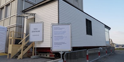 Für Corona-Verdachtsfälle steht ab kommendem Montag ein Testzentrum an der Spitalstrasse zur Verfügung. Es wurde eingerichtet, um ein schnelles und effizientes Testen der Verdachtsfälle zu ermöglichen. (Bild: Patrizia Baumgartner)