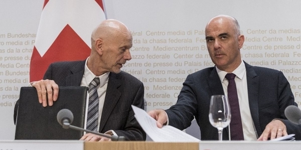 Daniel Koch "Es gibt keinen Beweis, dass Masken einen erhöhten Schutzeffekt erzeugen" und Alain Berset "Keine Normalität nach dem 20. April."