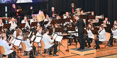 Die Musikerinnen und Musiker haben ein anspruchsvolles Programm einstudiert.