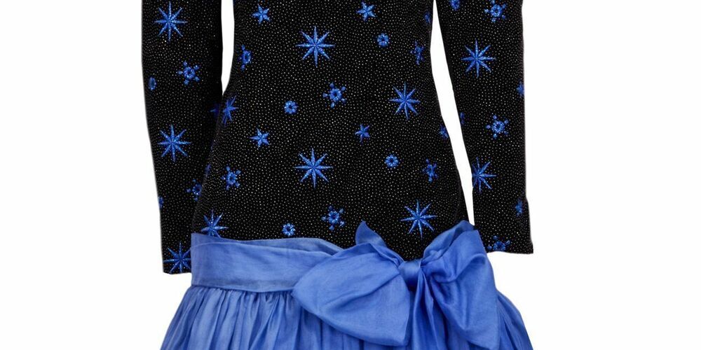 Dieses Kleid kam unter den Hammer