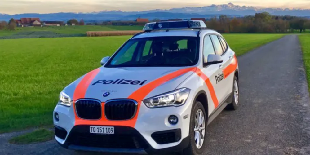 Einen Raser gestellt: die Kantonspolizei Thurgau sorgt für Ordnung. (Symbolbild)