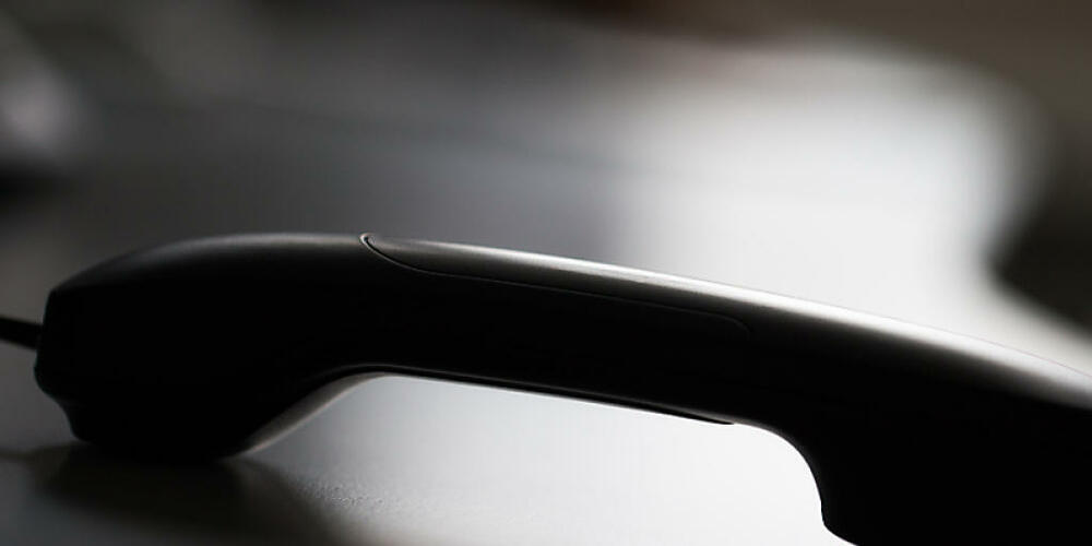 Im Kanton Zug sind derzeit Telefonbetrüger am Werk. (Symbolbild)