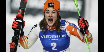 Die Slowakin Petra Vlhova gewinnt den Nachtslalom in Courchevel dank Laufbestzeit im zweiten Durchgang vor Mikaela Shiffrin.