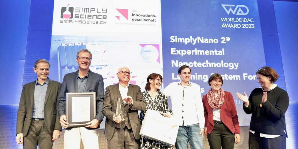 So sehen Gewinner aus – «SimplyNano» am Worlddidac Award.