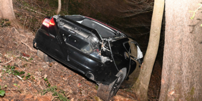 Am Auto entstand Totalschaden.