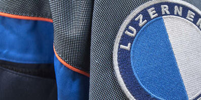 Polizisten konnten drei Jugendliche in Emmen festnehmen. (Symbolbild)