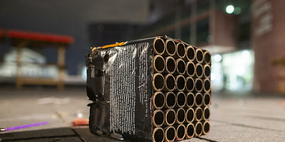 Ausgebrannte Böller an Neujahr 2023 in Duisburg D. (Archivbild)