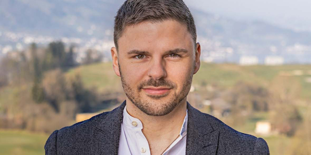 Tritt als Generalsekretär der Jungen SVP Schweiz zurück: der Nuoler Lukas-Fritz Hüppin.