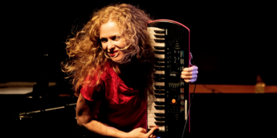 Caroline Bungeroth: Gesang, Klavier, Ukulele, Blockflöte, Keyboard, Percussion