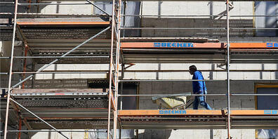 Der Schwyzer Regierungsrat rüttelt nicht am Gerüst des Planungs- und Baugesetzes. (Symbolbild)